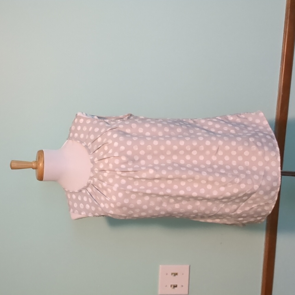 Merona Sleeveless Grey Blouse Size medium